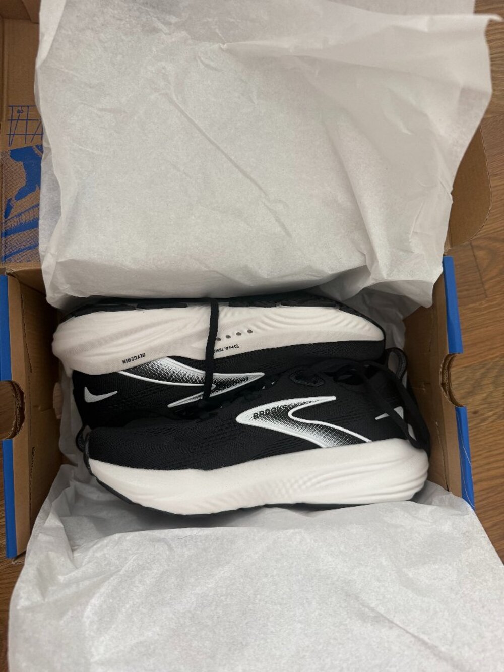 (Brand New) Brooks Glycerin 22 (Black/Grey/White) in Women's 7